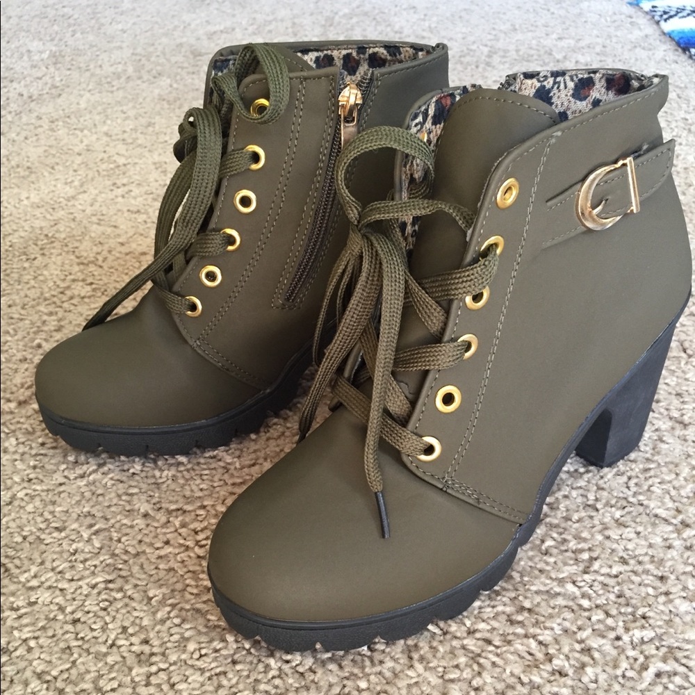 BRAND NEW HEELS